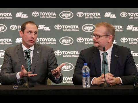 How should Jets’ Adam Gase handle things, post Mike Maccagnan?