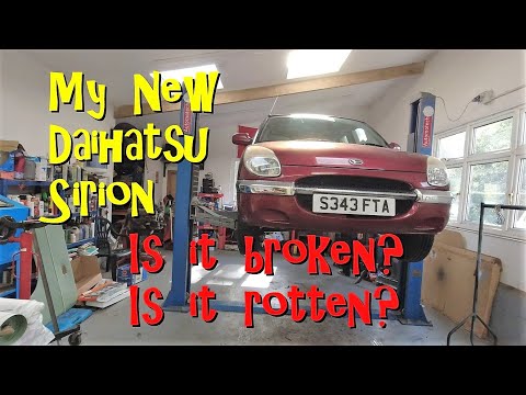 My new Daihatsu Sirion - Broken? Rotten? Let's find out!