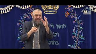 הרב אבנר קוואס - שימי לב למידות של הבחור איתו את נפגשת! (הרב אבנר קוואס) - התמונה מוצגת ישירות מתוך אתר האינטרנט יוטיוב. זכויות היוצרים בתמונה שייכות ליוצרה. קישור קרדיט למקור התוכן נמצא בתוך דף הסרטון