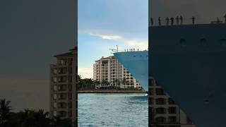 Symphony of the Seas 🛳️ #like #share #comment #subscribe #cruiseship #cruise #vacation #shorts #yt