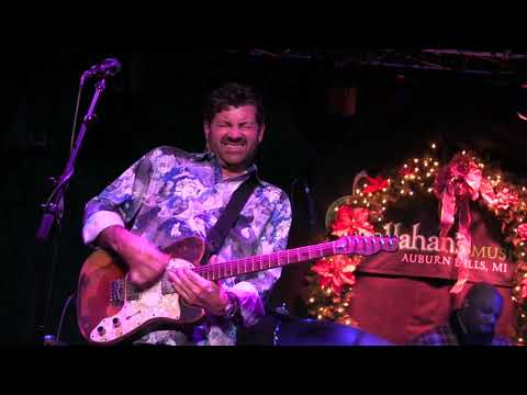 ''WE MAKE A GOOD GUMBO'' - TAB BENOIT @ Callahan's, Dec 2017  (1080HD)