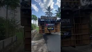 Download lagu Sriwijaya audio langsung gas pargoy pakai DJ andalan Sriwijaya audio mp3