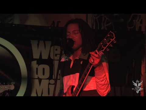 19 Dolphin - SANANDA MAITREYA & THE NUDGE NUDGE