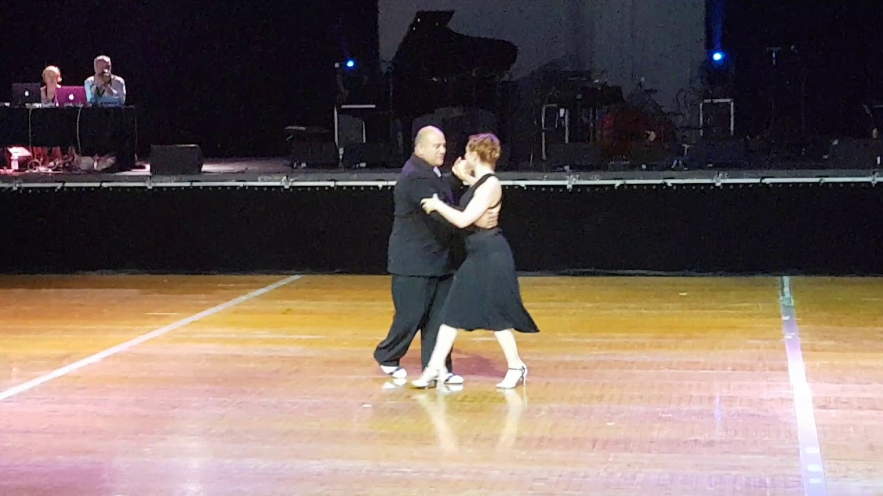 Gustavo Gomez & Marina Carranza ❤ La Valse A Mille Temps @ Tarbes en Tango 2017