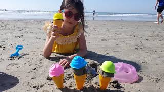 Emily Pretend Play Selling SAND  Toy Shop