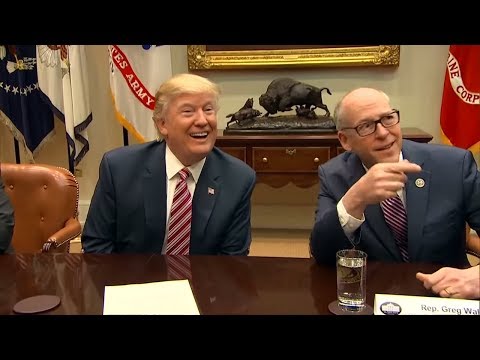 Erfolg mit Muslim-Ban: Oberstes US-Gericht setzt Donald Trumps Einreiseverbot zum Teil in Kraft