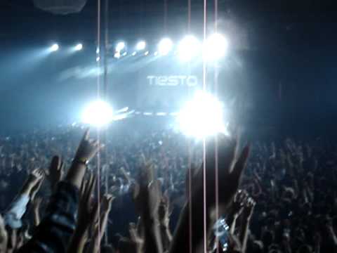 14 Tiesto @ Festivalna Hall - Sofia (17.09.2008) (14/46)