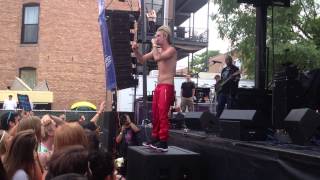 Aaron Carter: &quot;That&#39;s How I Beat Shaq&quot; Live @ Northalsted Market Days: Chicago, IL. 8-10-2014.