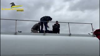 le-immagini-del-sequesto-di-cocaina-nel-casertano