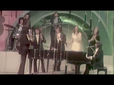 Tristeza - MANOELLA TORRES, VERONICA CASTRO Y HNS CASTRO - Nota por Felix Castillo 3 GRUPERO