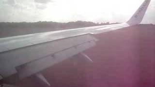 preview picture of video 'Ryanair landing at Weeze Niederrhein'