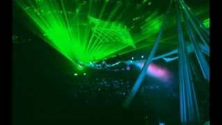 Cara Dillon vs 2 Devine - Black is the Colour (Coco and Green)