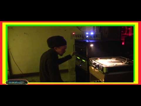 KRIS NAPHTALI (us) - stepping on a dubplate mix @ landhuis \ gent 2013