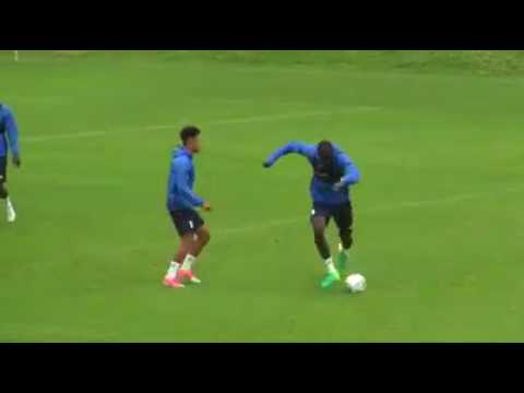 Première séance d'entraînement de Cheikh Ndoye à Birmingham
