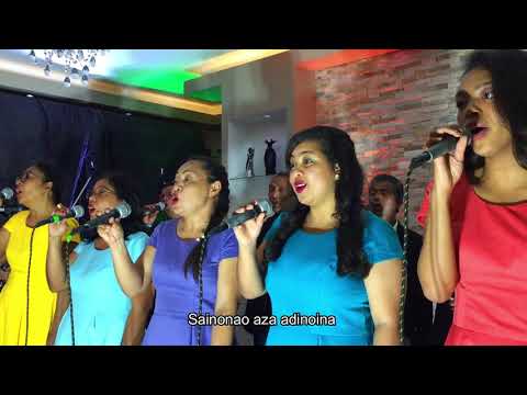 Anjomara Frenjy - Efa napetraka Andriamanitra Medley version