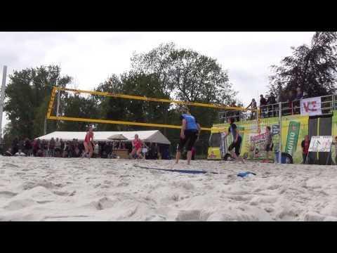 demowedstrijd beachvolleybal dames 18 mei 2013