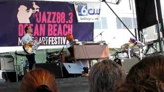 Dr. Lonnie Smith..."Frame For The Blues".AVI