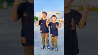 Download lagu Dj Alay - Anak Layangan | masih asik nih bestie 😍 #shorts #fyp #soundviral #viralvideo mp3