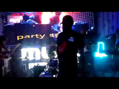 Peetz Bravo Live Performance, Lahi Papa Ground Night@ Muse Club perfroming his song Tinang Gisuc