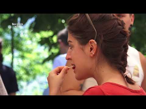 Challand-Saint-Anselme, Valle d'Aosta: Concorso formaggi di capra e festa della capra.