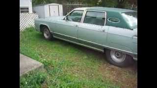 preview picture of video '1977 Lincoln Continental Town Car walk around and cold start.'