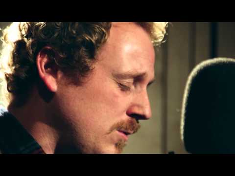 909 Sessions: The Blackbird Revue - 'The Devil's Hand' | The Bridge