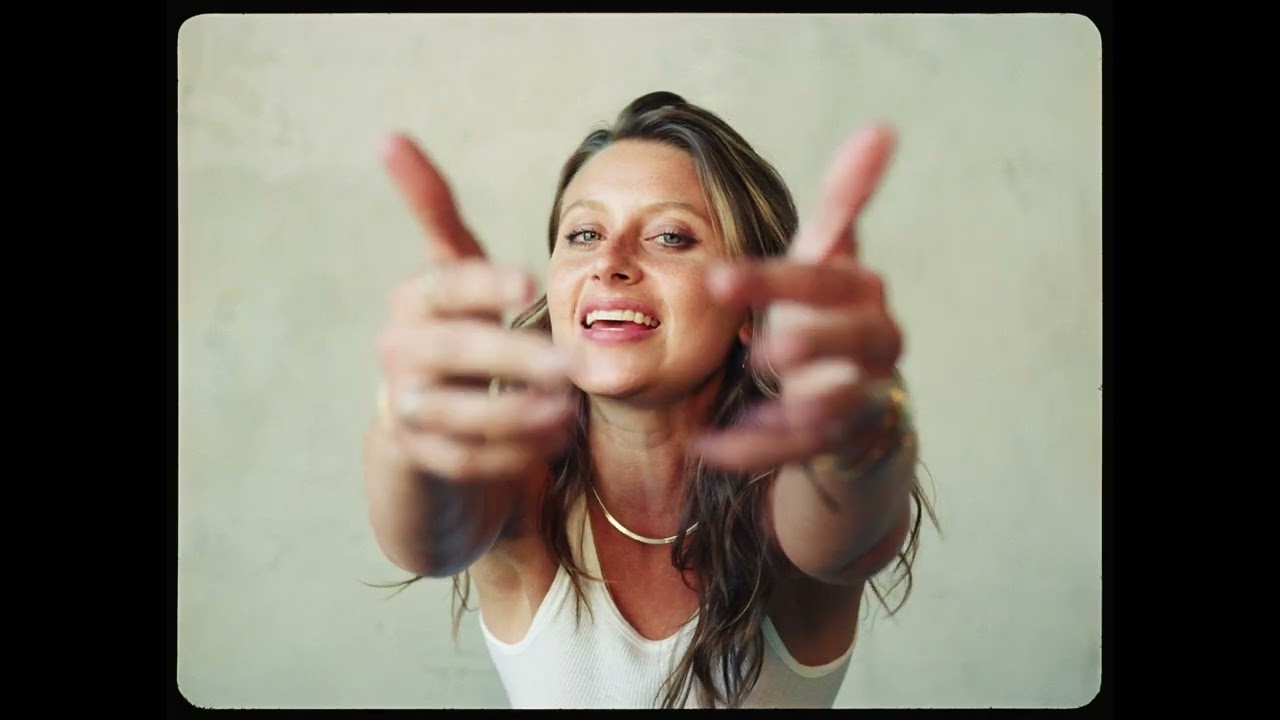 Aly & AJ — Baby Lay Your Head Down (Visualizer)