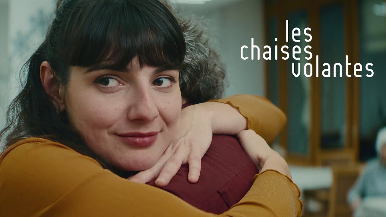 Miniature de la vidéo Les Chaises Volantes (Court métrage) du film Les chaises Volantes