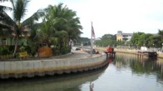 preview picture of video 'OLD MALACCA RIVER SCENE - KAMPONG MORTEN & JALAN BUNGA RAYA.(fr:chankooncheng)'