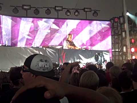 Electric Zoo 2010- Avicii (Leave The World Behind)