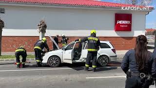 Csúnyán elfüstölt egy autó a Pennynél