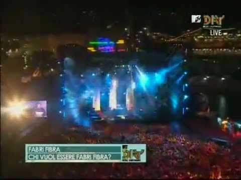 Fabri Fibra & Daniele Vit - Chi vuole essere fabri fibra LIVE @ MTVday 2009