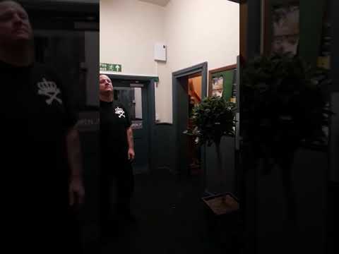 Damien Thompson vs Bradley muldoon round 1