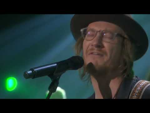 Rockheim Hall of Fame 2018 - Adam Douglas fremfører "Love Don`t Bother Me" for Stage Dolls