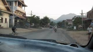 preview picture of video 'Luang Prabang Airport Taxi'