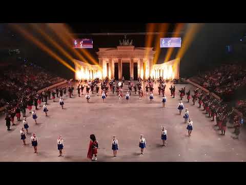 Berlin Tattoo 2018 - Massed Pipes and Drums & International Scottish Highland Dance Team
