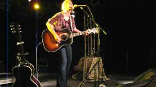 Kathleen Edwards - Back To Me @ Debaser, Stockholm 2008