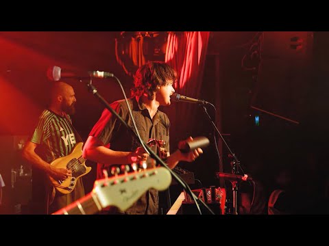 GUM, Ambrose Kenny-Smith - Jump Into The Fire (Live At The Corner)