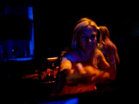 Anne Savage vs Lisa Pin Up - Live @ Riot - matter, London, UK - 24 07 2009