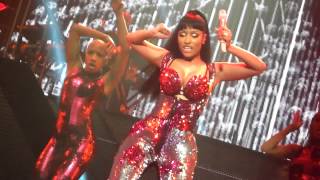 Nicki Minaj - Trini Dem Girls - Live ZENITH PARIS, PINK PRINT TOUR