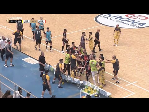 ENTRADA FORTE, EXPULSÕES E PEITADA NO JUIZ na Final do Catarinense 2021