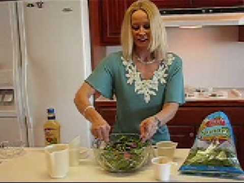 Betty's Zesty Strawberry-Blueberry Spinach Salad