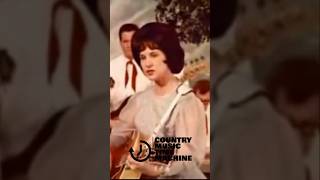 1952: "It Wasn't God Who Made Honky Tonk Angels" #kittywells #countrymusic #classiccountry