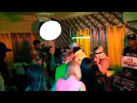 Con Mujeres Bella De Toda Parte Del Mundo Se Grabo El Nuevo Vídeo Del Dúo Samuel Panther y Chris Ken