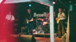 Testimony by Isle of Avalon (Grant Lee Buffalo cover)