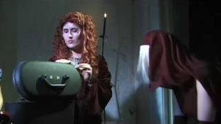 Trailer Dracula's Family Visit