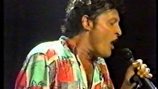 Golden Earring - Distant Love (Dutch TV performance 1989)