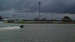 preview picture of video 'yAnyAn kneebOardiNg..'