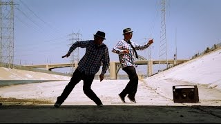 A SILHOUETTE IN LIGHT | POPPIN JOHN