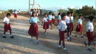 preview picture of video 'Sumba Mission 2011 Het leven in het kindertehuis'